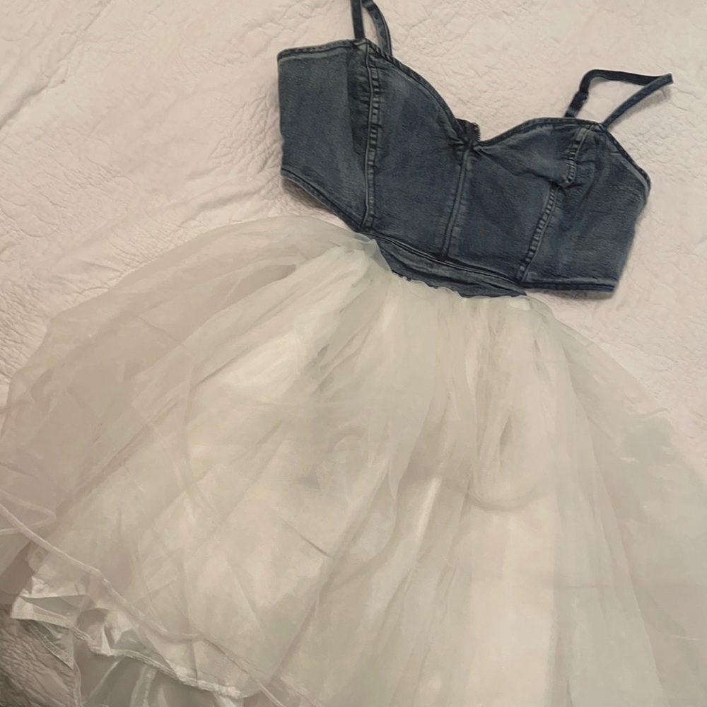 Short dress with denim top